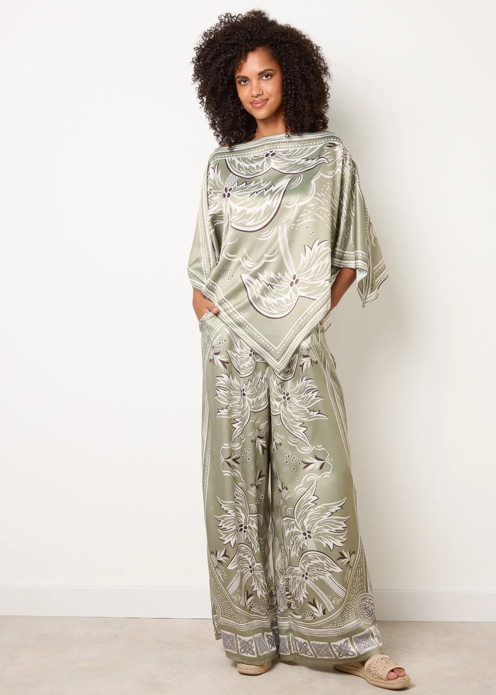 Blue Vanilla Green Scarf Print Trouser Set - One Size Image 2