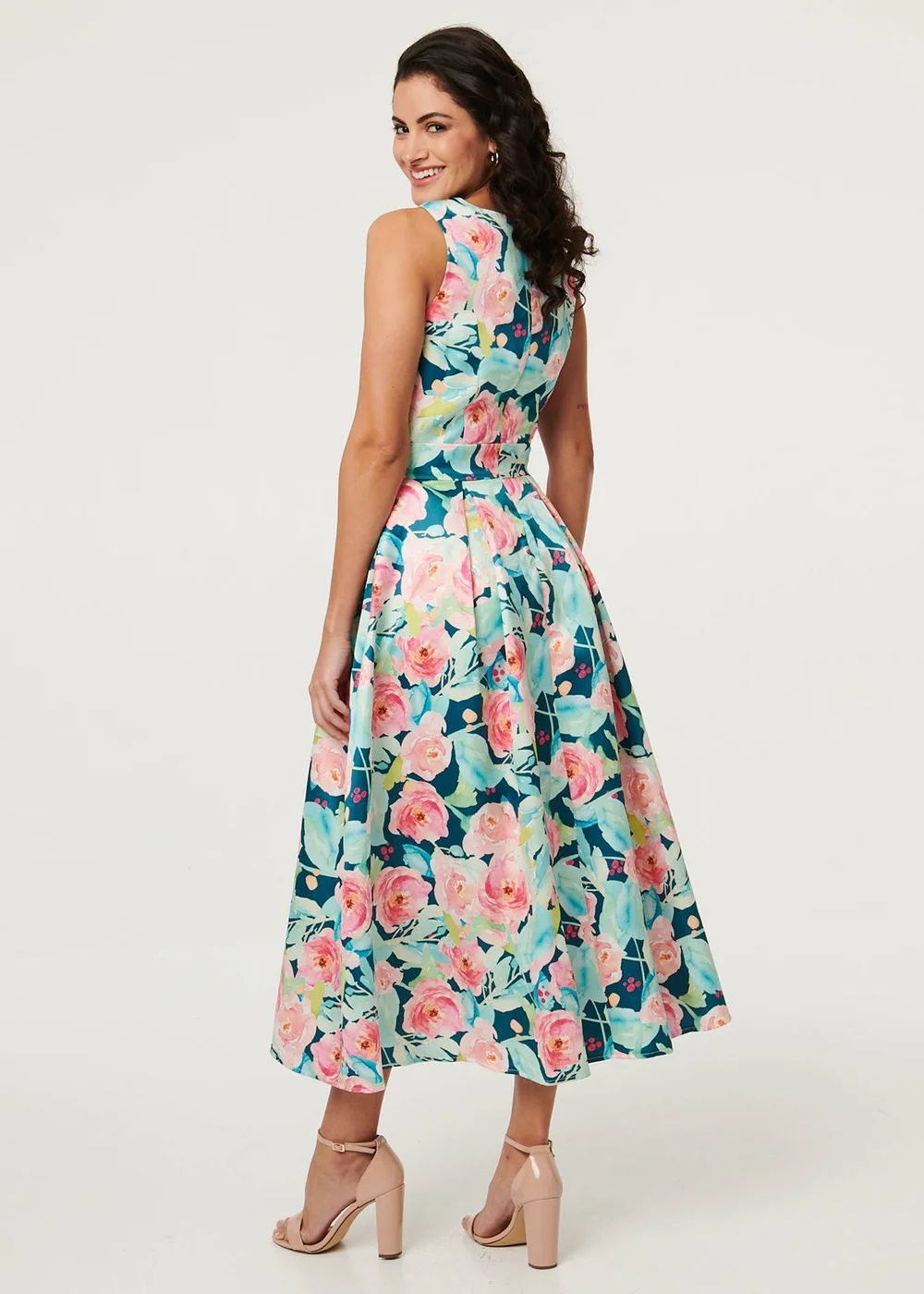 Izabel London Multi Blue Floral Sleeveless Pleat Front Midi Dress - 18 Image 3