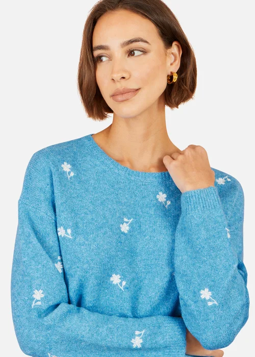 Yumi Blue Daisy Embroidered Relaxed Jumper - S Image 4
