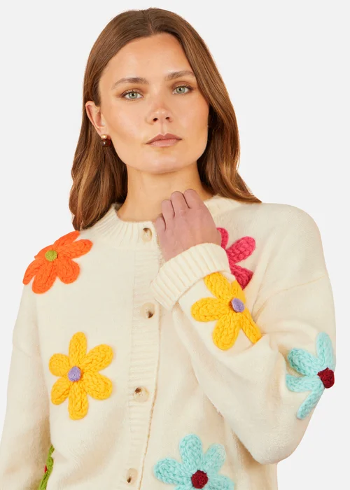 Yumi Ivory Knitted Flower Applique Cardigan - S Image 3