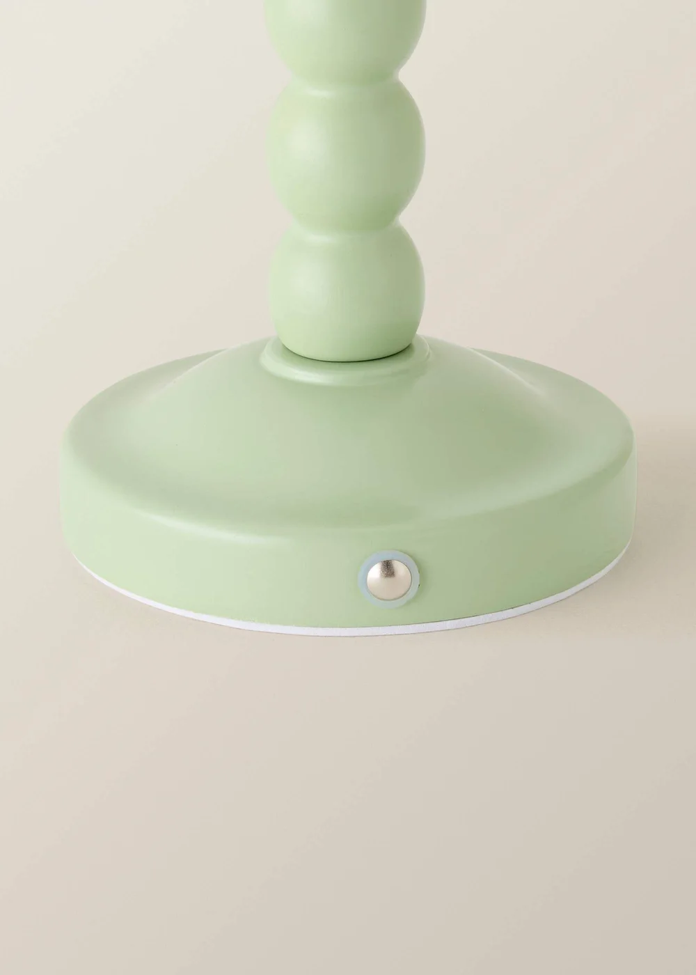 ValueLights Bobble Green Rechargeable Table Lamp with Green Trim Scallop Shade - One Size Image 6