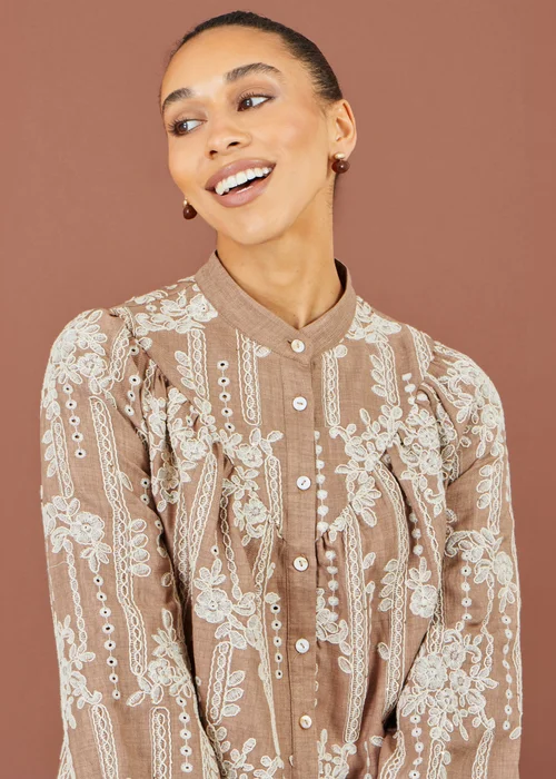 Yumi Brown Embroidered Floral Relaxed Shirt - XL Image 3