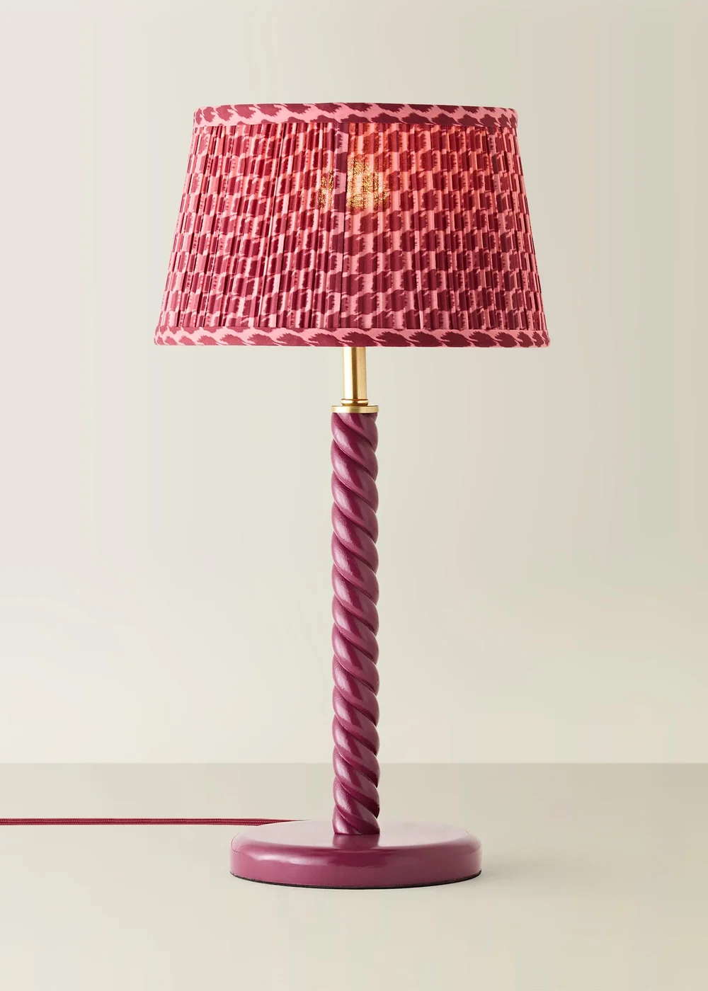 ValueLights Amara Pink Twist Table Lamp With Double Pink Pleated Shade & Warm White Bulb - One Size Image 3