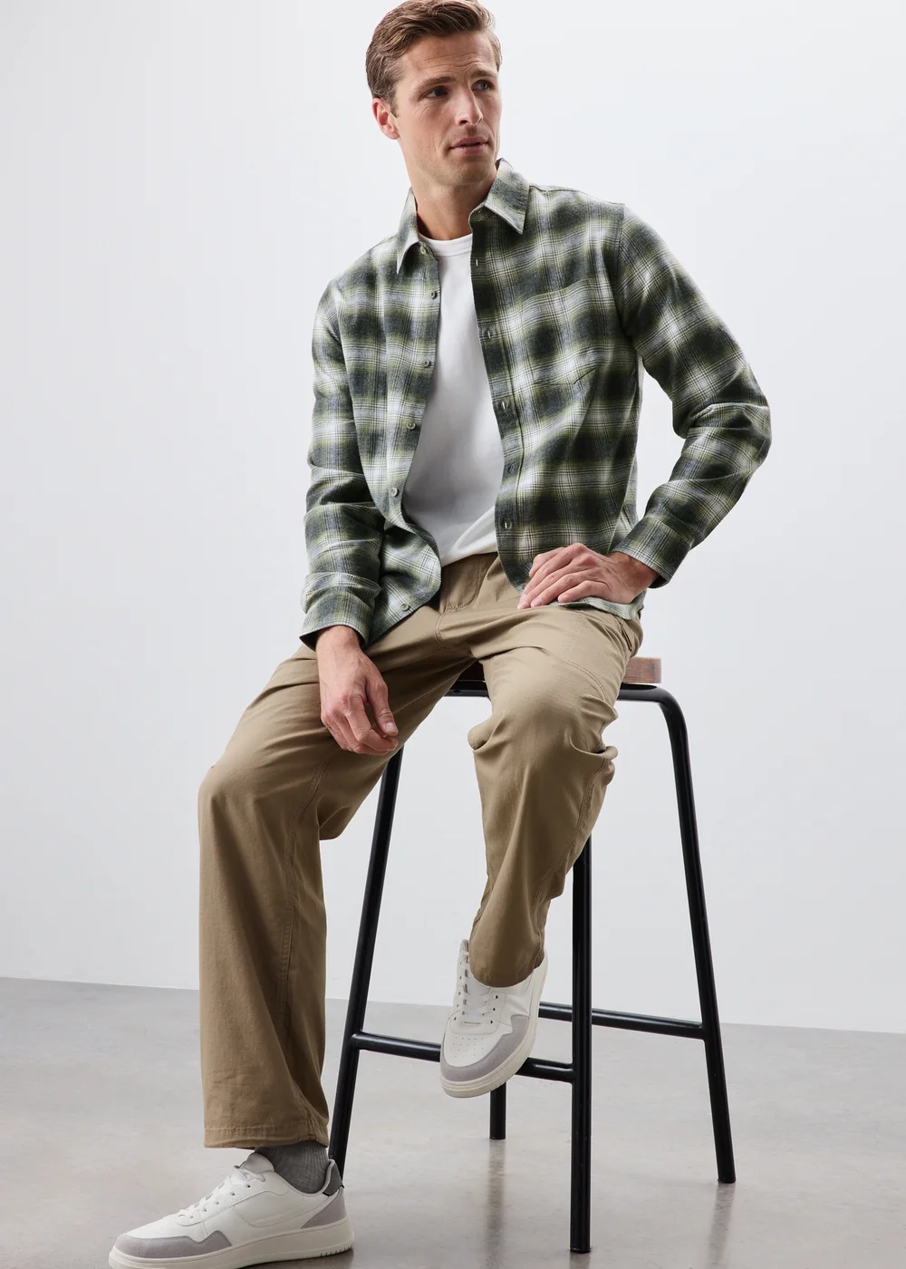 2 Pack Khaki & Burgundy Check Shirts - Medium Image 4