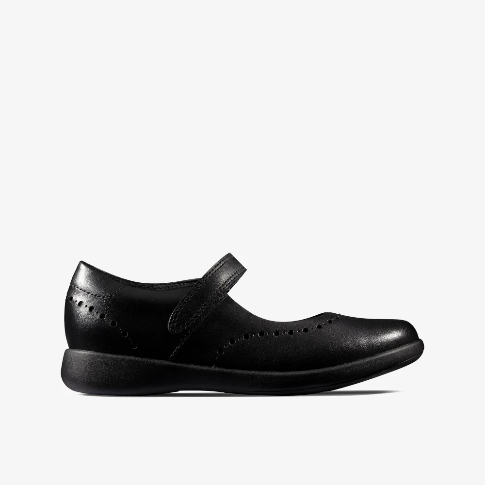 Clarks School Etch Craft Kid Black Leather Wide - 10 Infants Image 1