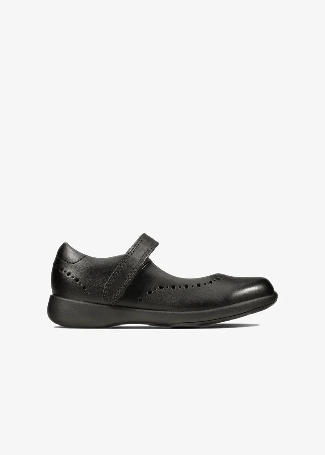 Clarks School Girls Black Etch Craft Toddler Leather Extra Wide