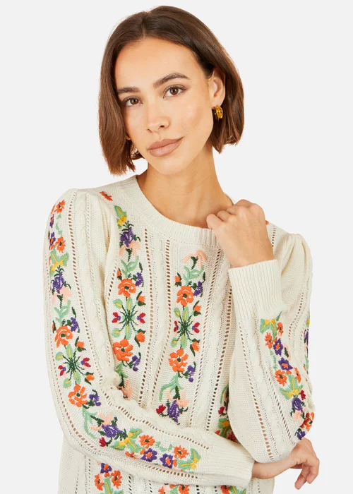 Yumi Floral Embroidery Cable Jumper - L Image 4