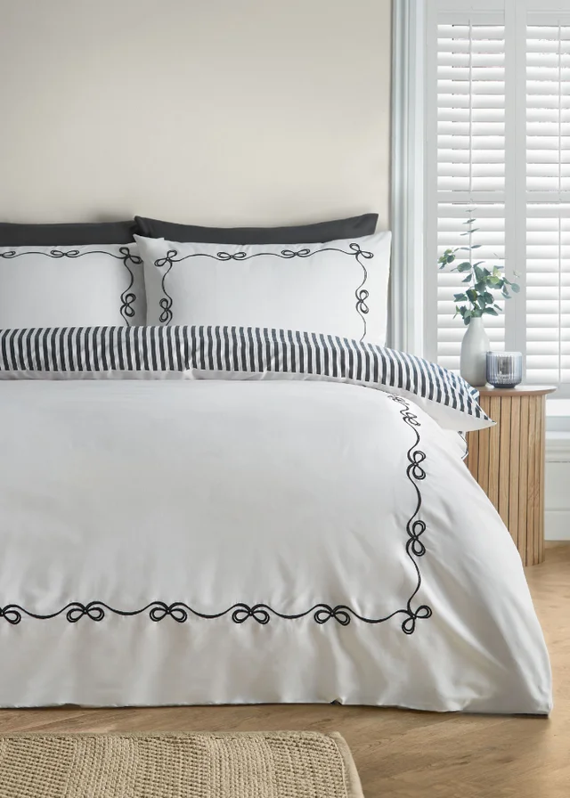 Catherine Lansfield Bow Embroidery Duvet Cover Set Cream / Black