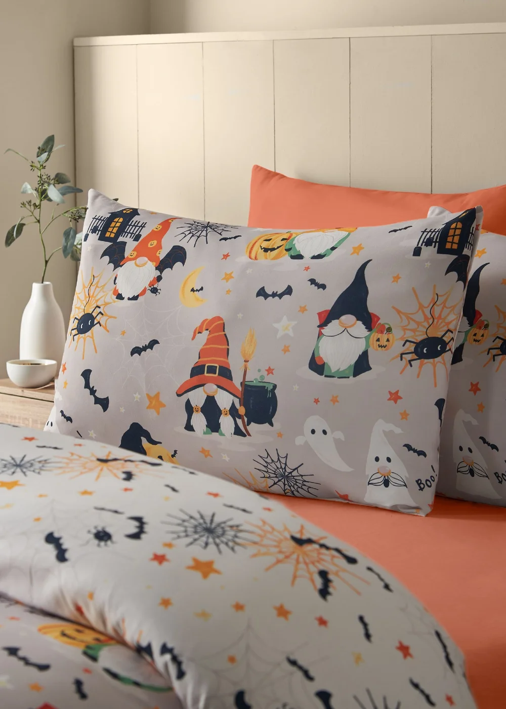 Catherine Lansfield Halloween Gonks So Soft Reversible Duvet Cover Set Natural - Single Image 3