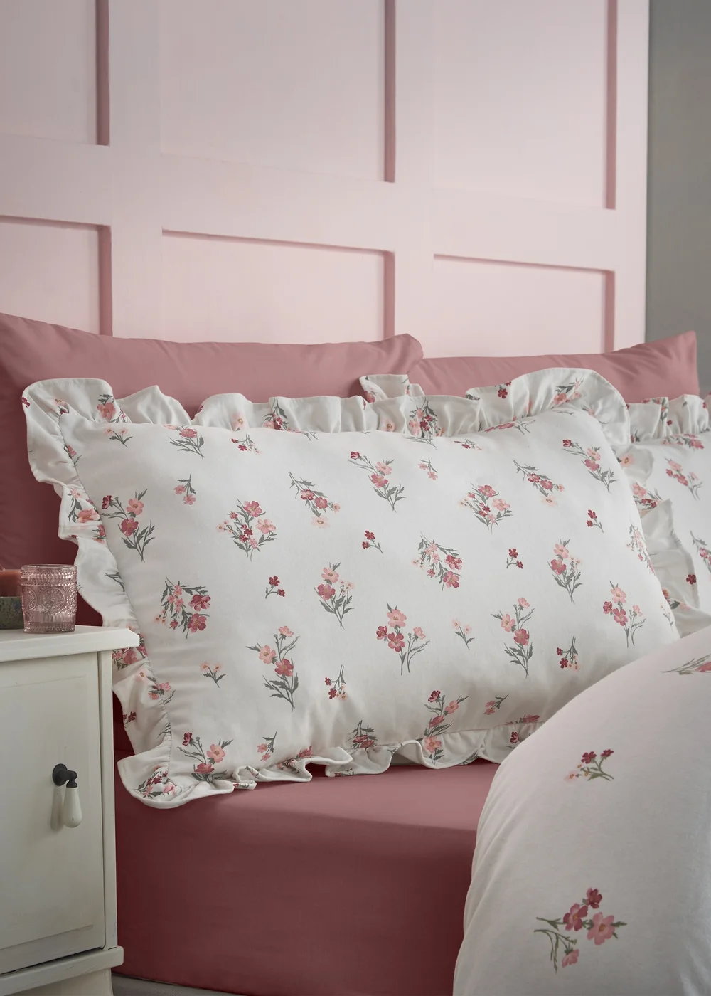 Catherine Lansfield Brushed Ditsy Floral Cotton Reversible Duvet Cover Set Pink - Single Image 3