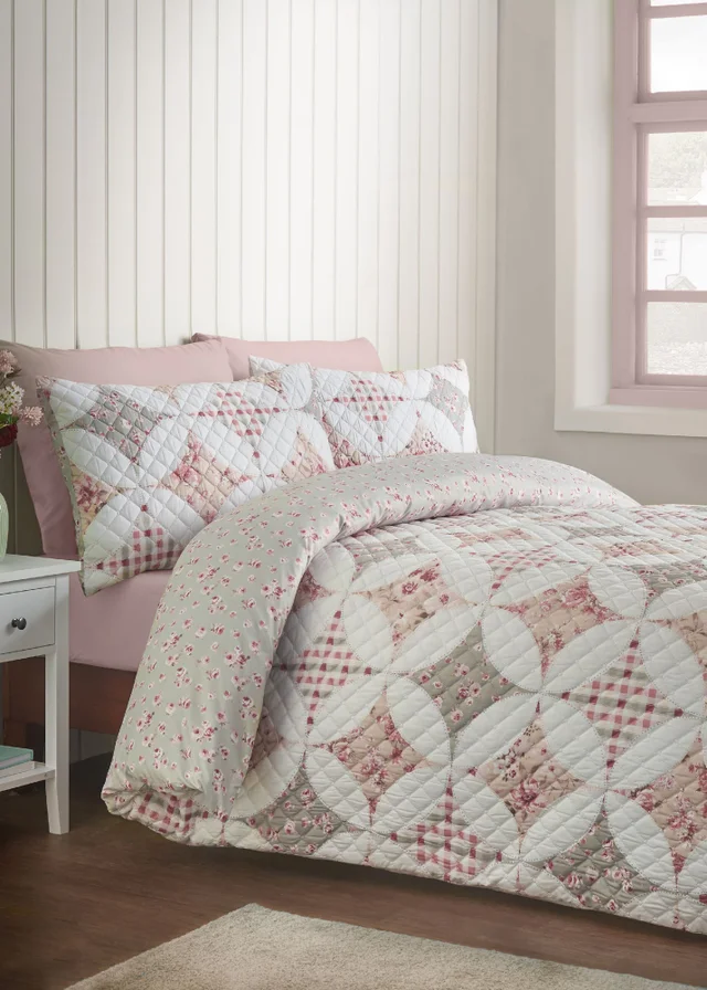 Catherine Lansfield Pinsonic Patchwork Reversible Duvet Cover Set Green