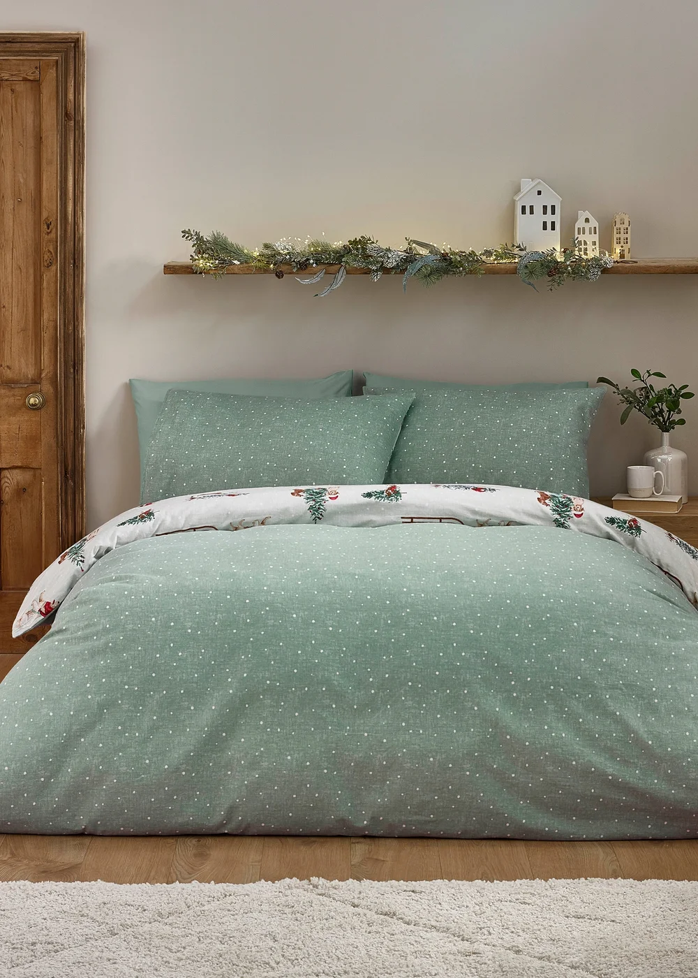 Catherine Lansfield Brushed Christmas Dogs Cotton Reversible Duvet Cover Set Green - Single Image 2