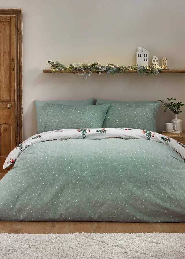 Catherine Lansfield Brushed Christmas Dogs Cotton Reversible Duvet Cover Set Green