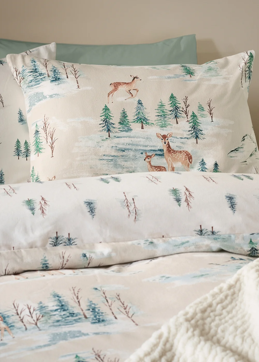 Catherine Lansfield Brushed Christmas Deer Cotton Reversible Duvet Cover Set Natural - Single Image 3