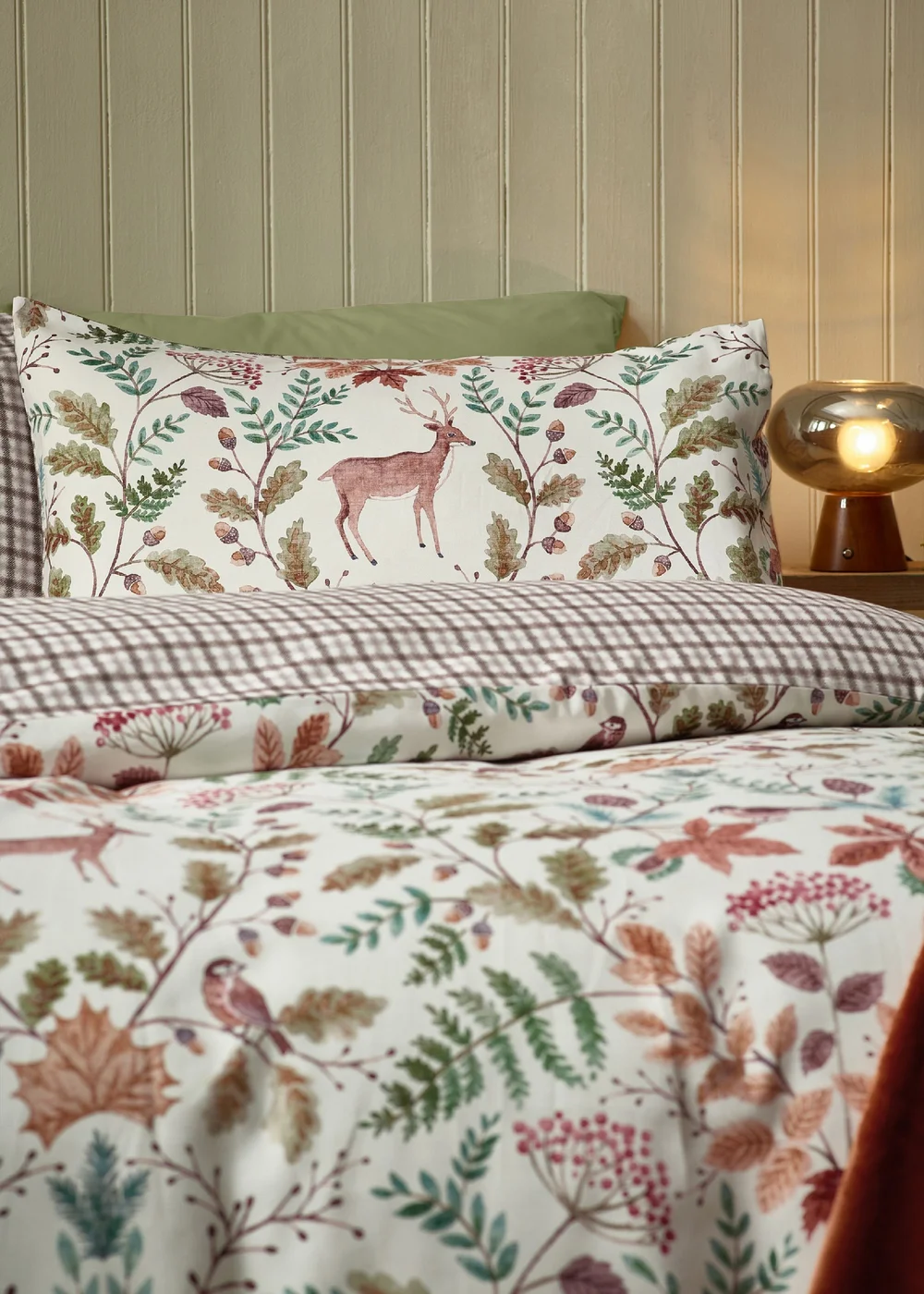 Catherine Lansfield Woodland Stag So Soft Reversible Duvet Cover Set Cream - Single Image 3