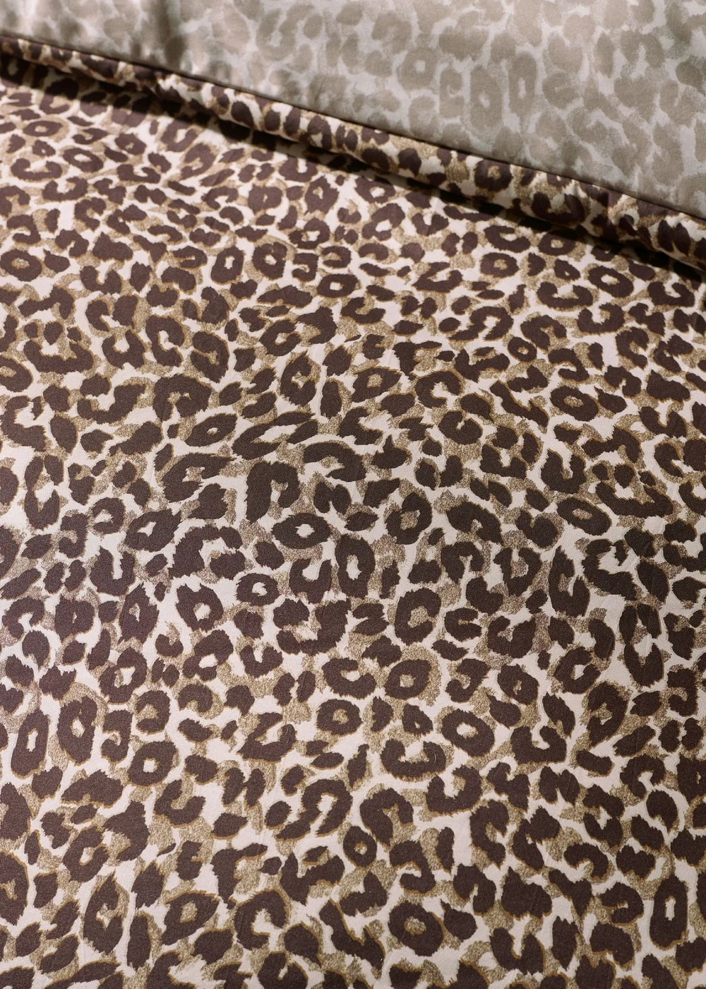 Catherine Lansfield Animal Print So Soft Reversible Duvet Cover Set Brown - Single Image 4