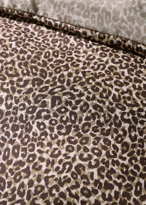 Catherine Lansfield Animal Print So Soft Reversible Duvet Cover Set Brown - Single Image 4