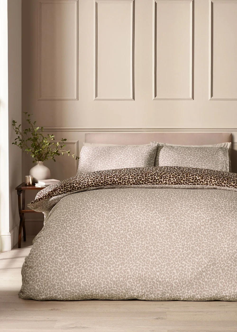 Catherine Lansfield Animal Print So Soft Reversible Duvet Cover Set Brown - Single Image 2