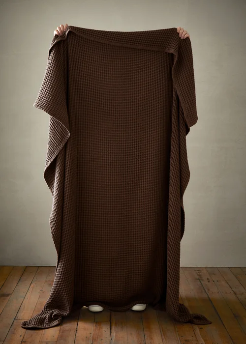 Pineapple Elephant Jaipur Chunky Waffle Cotton 150x200cm Blanket Throw Chocolate - One Size Image 2
