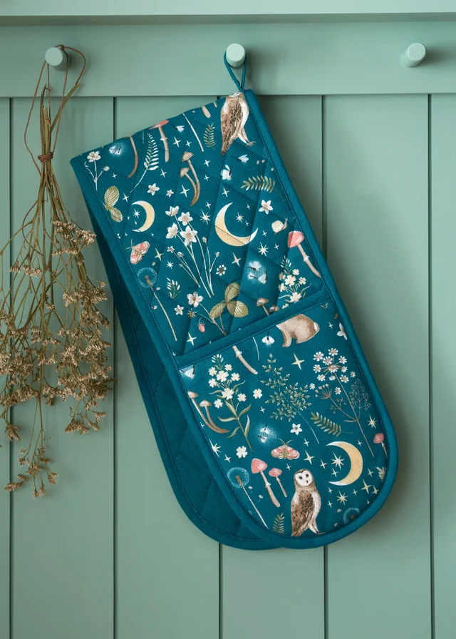 Catherine Lansfield Enchanted Twilight Animals Cotton Kitchen Double Oven Glove Green
