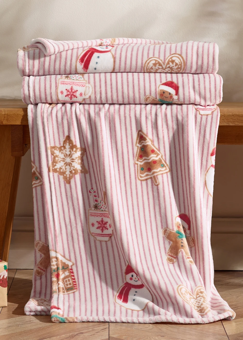 Catherine Lansfield Christmas Gingerbread Stripe Cosy Fleece 130x170cm Blanket Throw Natural - One Size Image 1