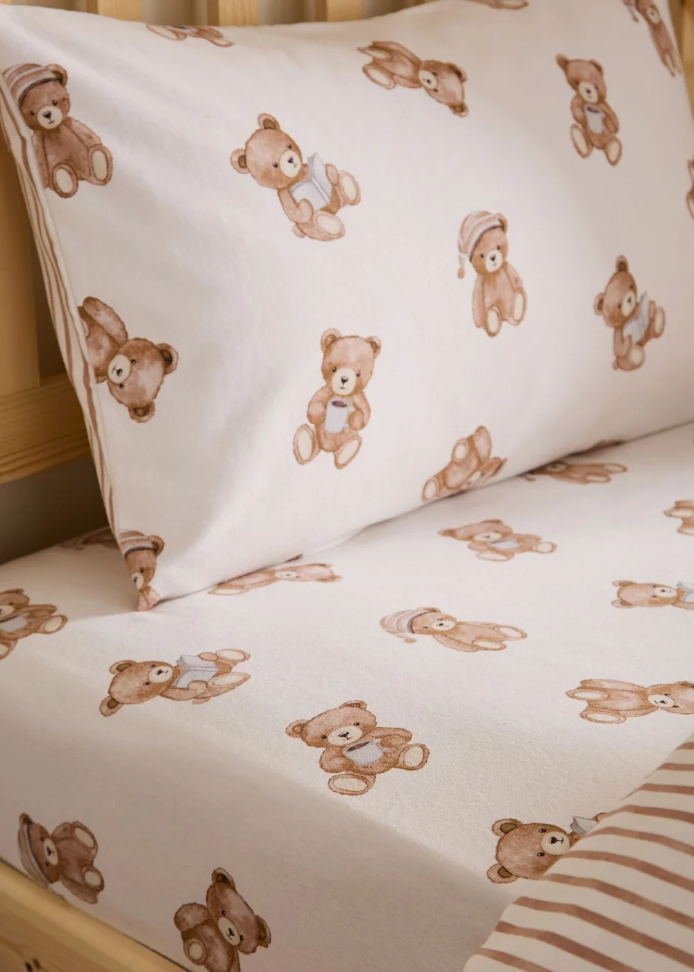 Catherine Lansfield Brushed Teddy Bear Cotton Fitted Sheet Cream - Junior Image 1