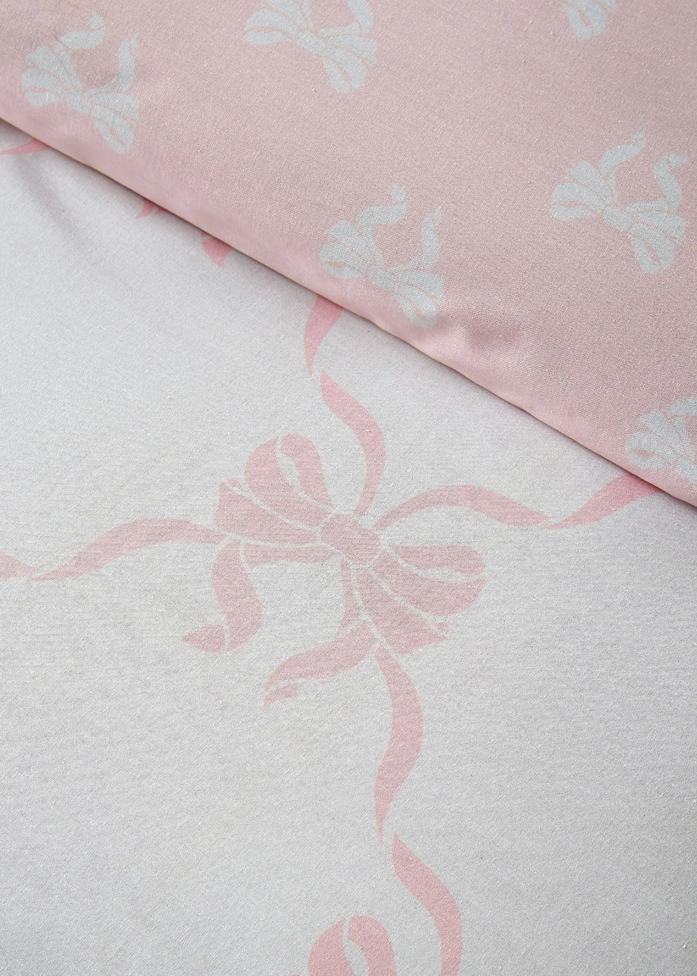 Catherine Lansfield Pretty Bows Reversible Duvet Cover Set Pink - Single Image 4
