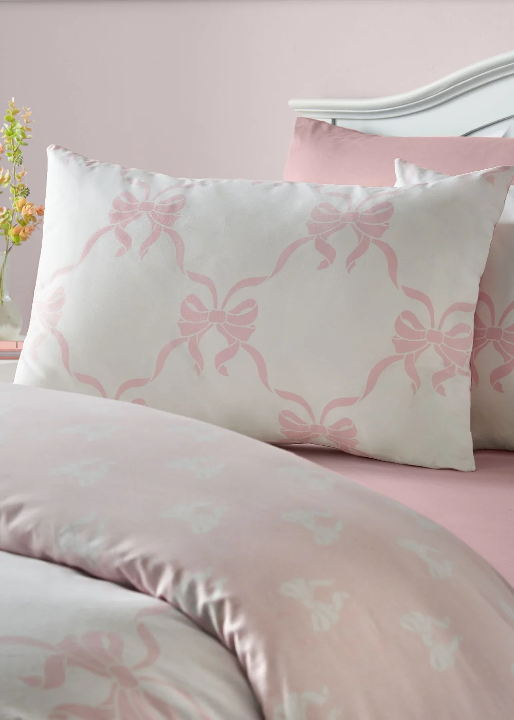 Catherine Lansfield Pretty Bows Reversible Duvet Cover Set Pink - Single Image 3