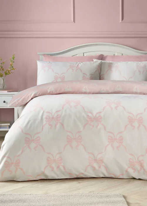 Catherine Lansfield Pretty Bows Reversible Duvet Cover Set Pink - Single Image 1