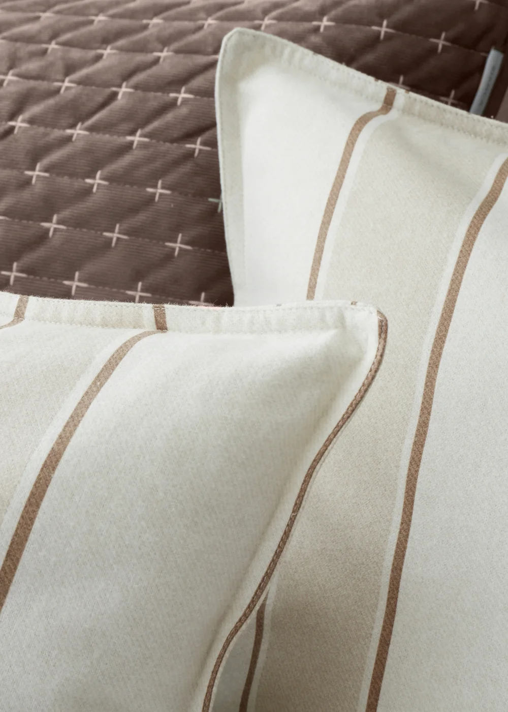Bianca Fine Linens Brushed Regal Stripe Cotton Reversible Duvet Cover Set Natural - Single Image 4