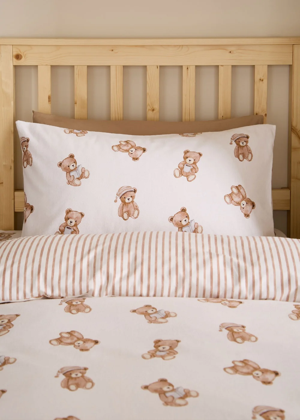 Catherine Lansfield Brushed Teddy Bear Cotton Reversible Duvet Cover Set Cream - Junior Image 3
