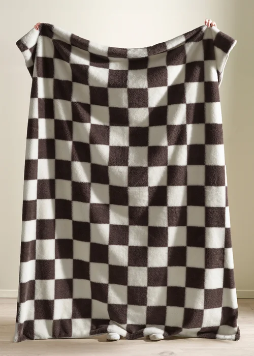 Catherine Lansfield Cosy Soft Checkerboard Fleece 130x170cm Blanket Throw Chocolate - One Size Image 2