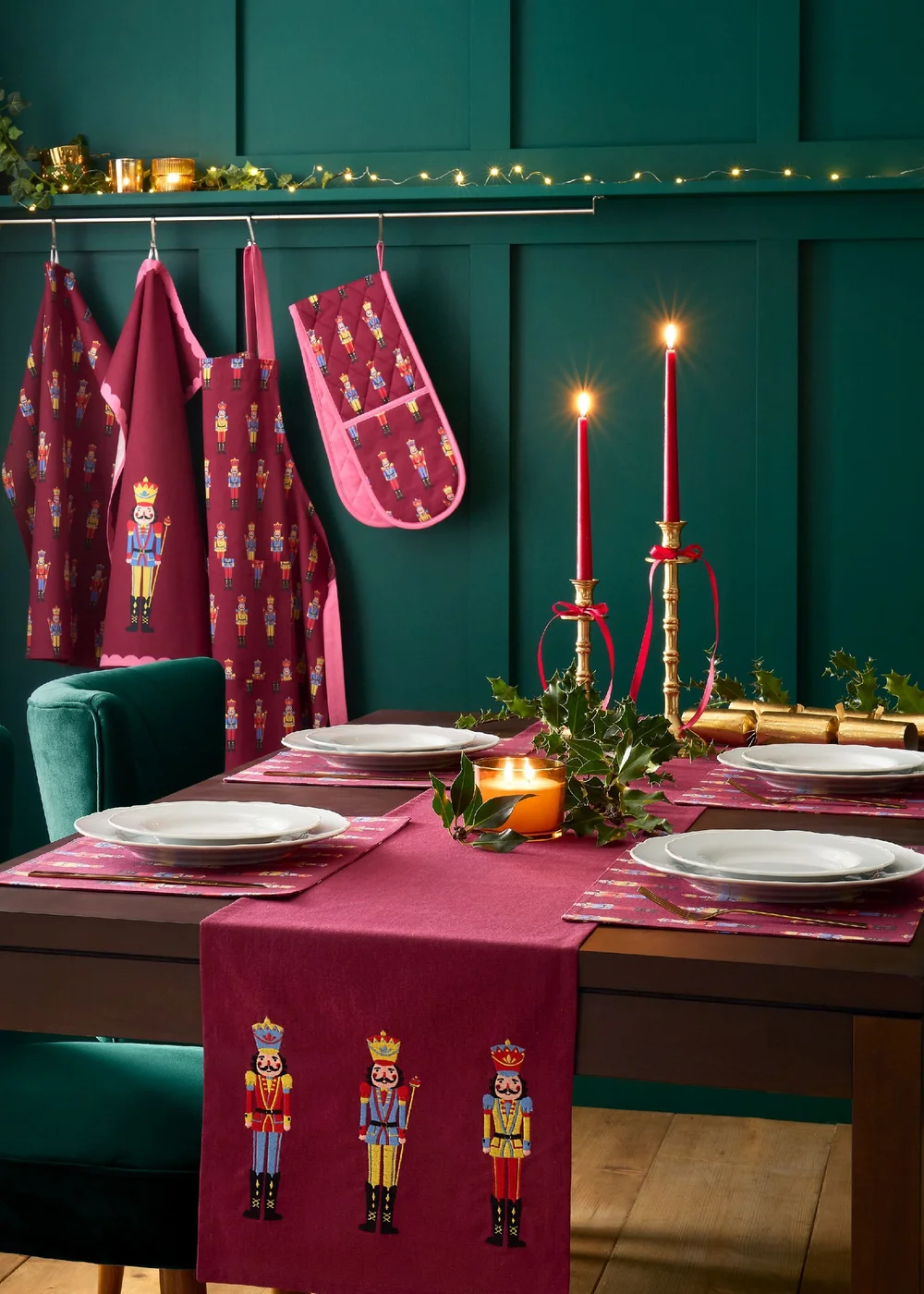 Catherine Lansfield Christmas Nutcracker Cotton 30x46cm Dining Placemat 4 Pack Plum - One Size Image 3