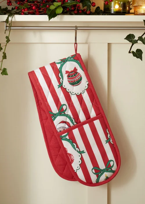Catherine Lansfield Christmas Vintage Stripe Cotton Kitchen Double Oven Glove Red - One Size Image 2