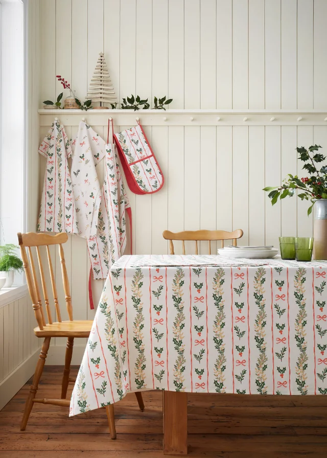 Catherine Lansfield Christmas Holly Stripe Cotton 137x178cm Table Cloth Cream / Red