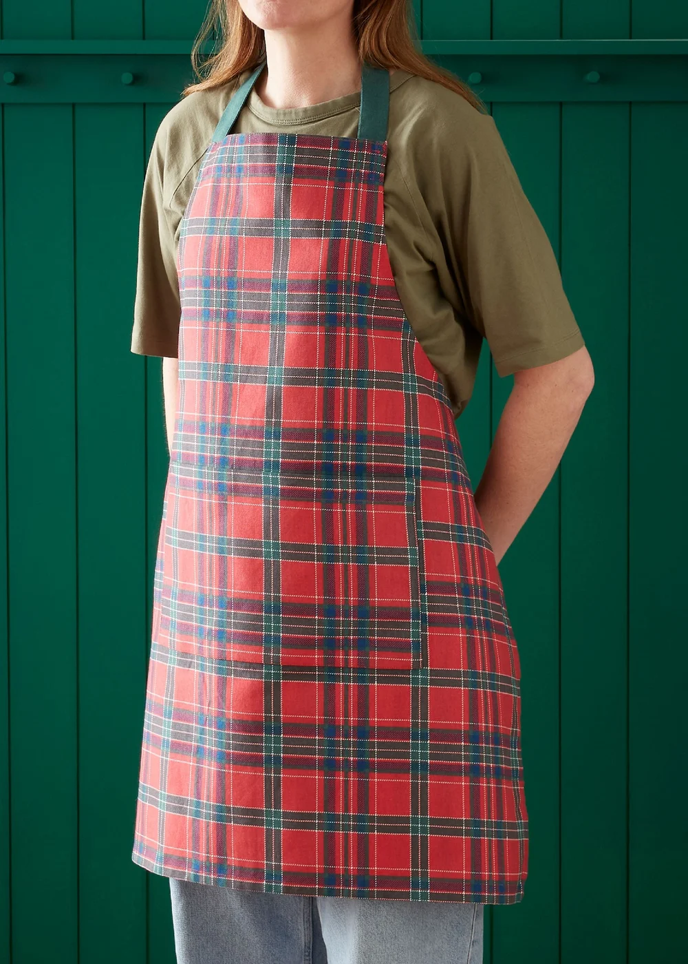 Catherine Lansfield Christmas Tartan Check Cotton 70x80cm Kitchen Adult Apron Red / Green - One Size Image 2