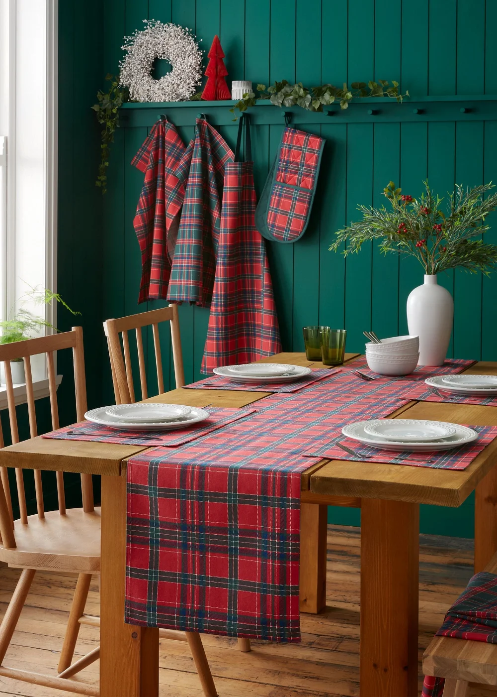 Catherine Lansfield Christmas Tartan Check Cotton Reversible 32x220cm Dining Table Runner Red / Green - One Size Image 3