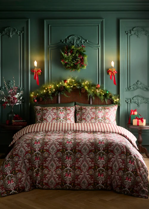 Laurence Llewelyn-Bowen Festive Robin Quilted Red Duvet Cover Set - Double Image 1