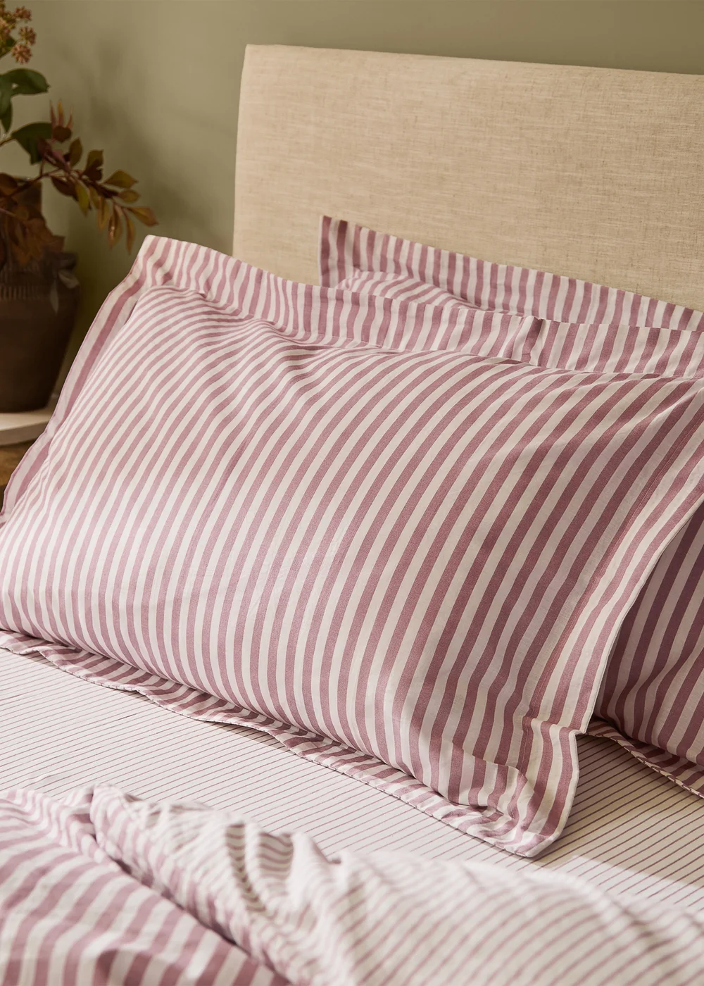 Yard Hebden Single Stripe 100% Cotton Duvet Set Rosewood - King Image 4