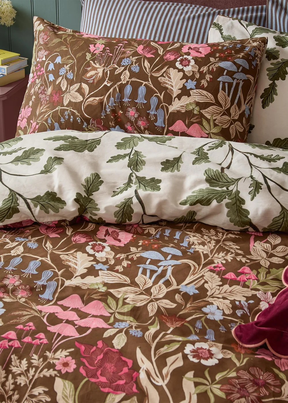 Furn Forest Bloom Double Reversible Duvet Set Chocolate - Double Image 4