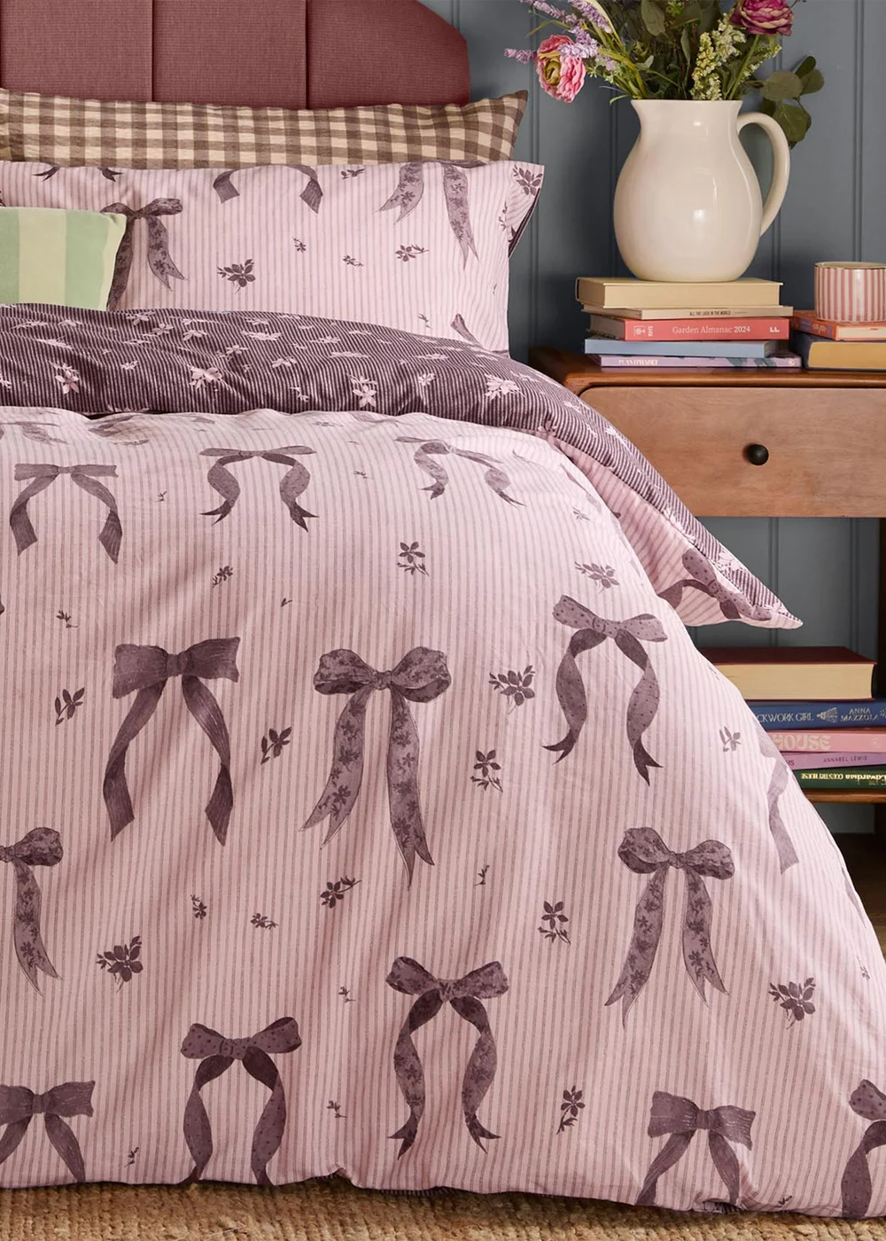 Furn Belle Stripe Single Reversible Duvet Set Rosewood - Single Image 3