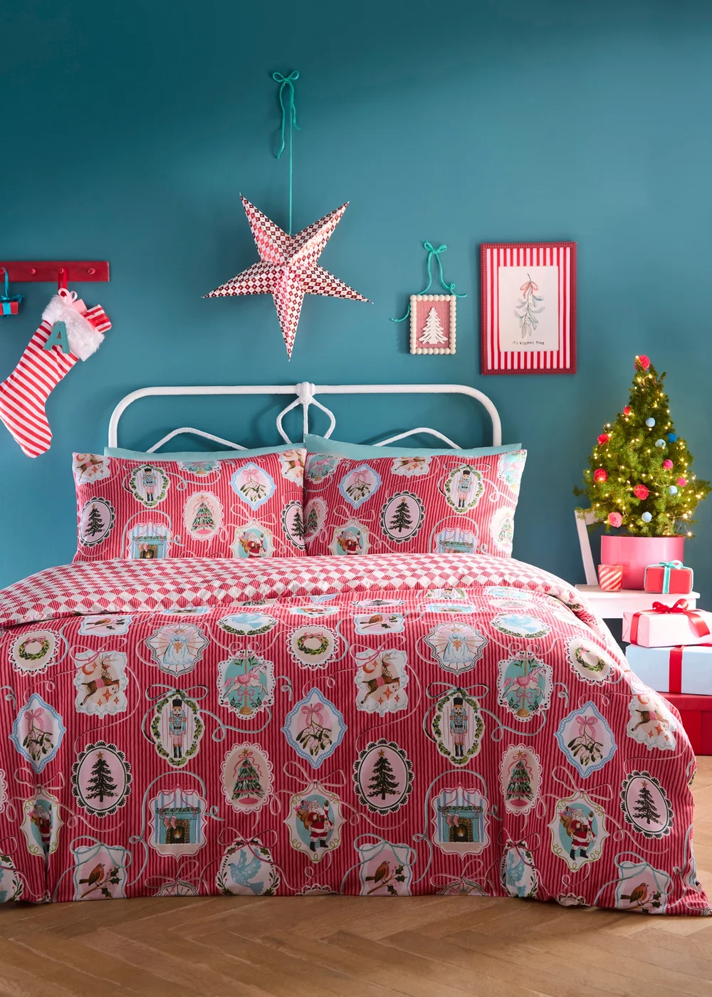 Fusion Christmas Vintage Frames Super Soft Red Duvet Cover Set - Single Image 1