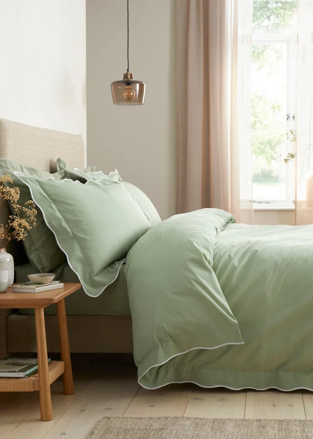 Appletree Scallop Edge Reversible Green Duvet Cover Set