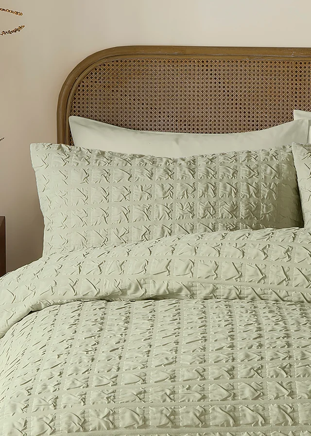 Serene Embossed Grid Textured Green Duvet Cover Set