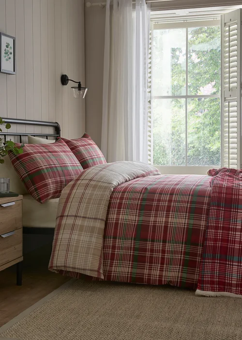 Dreams & Drapes Bennet Check Brushed Red Duvet Cover Set - Super king Image 5