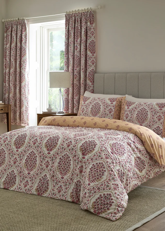 Dreams & Drapes Ashmead Reversible Berry Duvet Cover Set