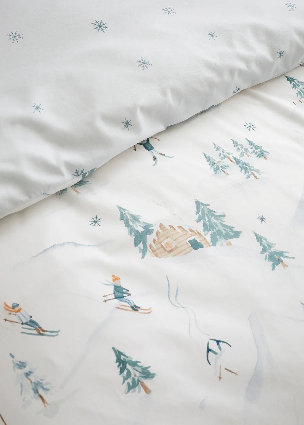 Dreams & Drapes Ski Village Reversible Natural Duvet Cover Set - Single Image 3