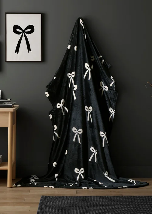 Fusion Bows Fleece Black Throw - 120 X 150 Image 1