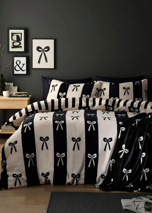 Fusion Bows Fleece Black Duvet Cover Set - Single Image 5