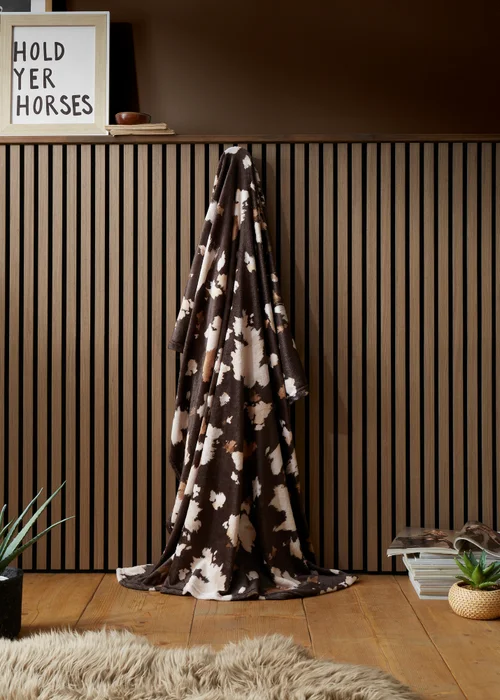 Fusion Cow Print Fleece Super Soft Chocolate Throw - 120 X 150 Image 1